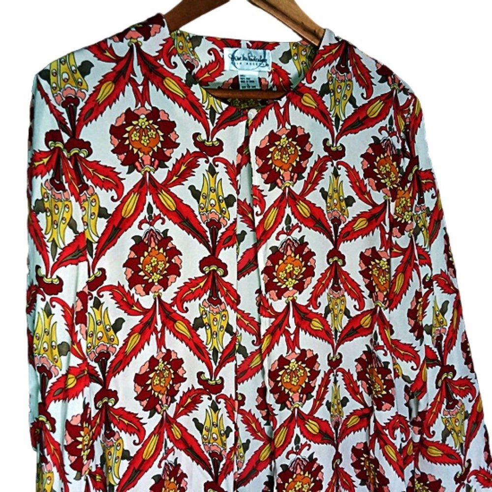 Diane Von Furstenberg 100% silk button up Vintage Sz L